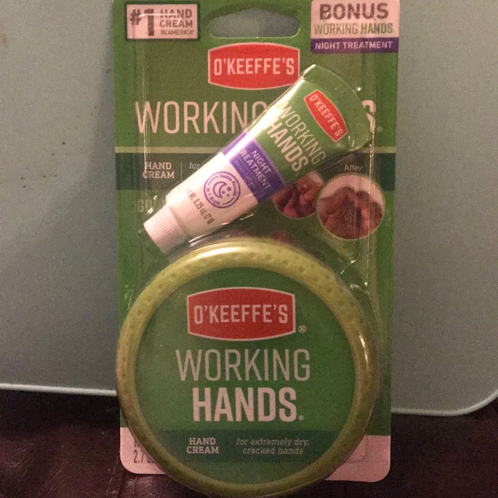 O’Keeffe’s Working Hands + Sample